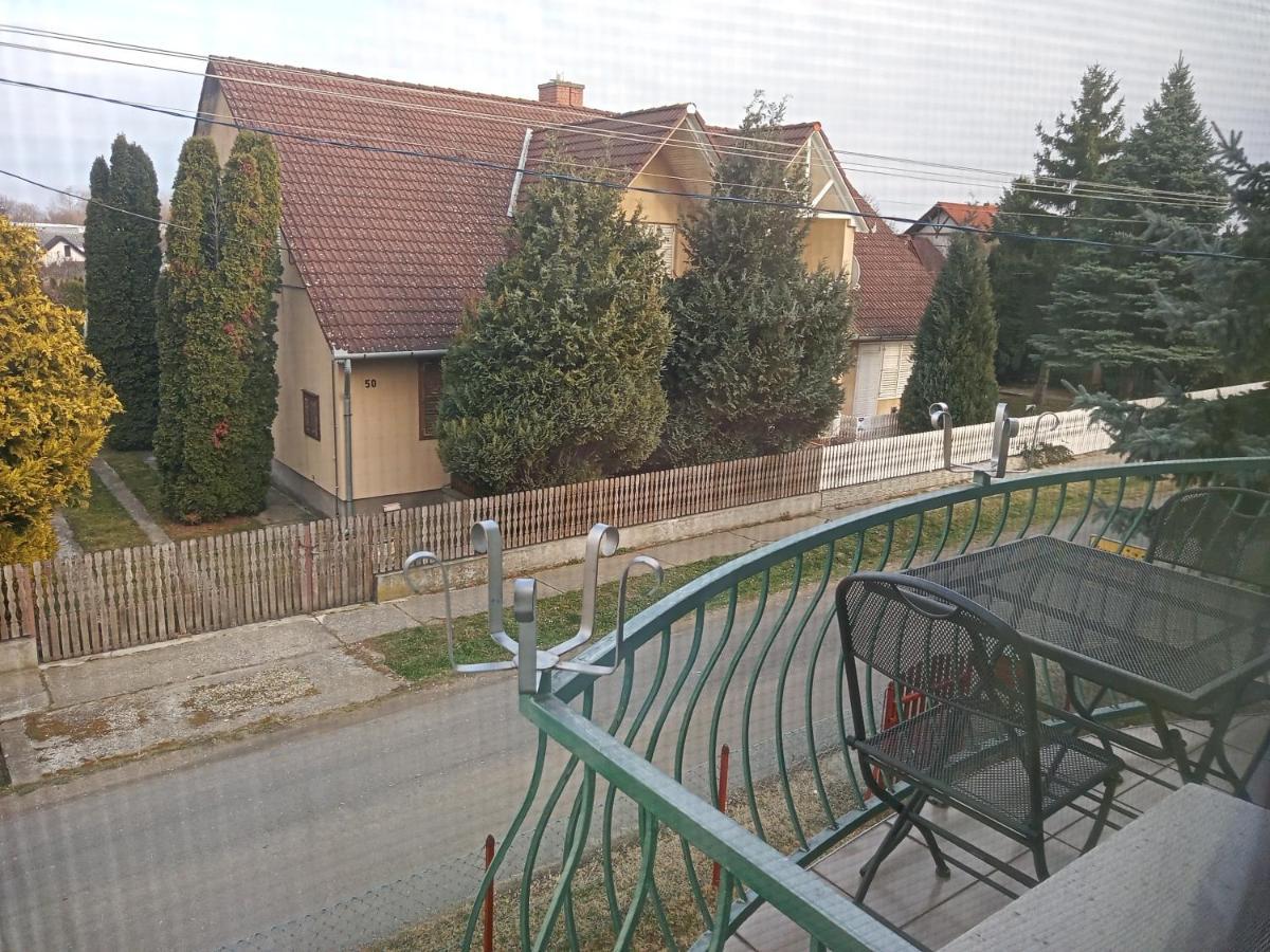 דירות Balatonkeresztúr Borostyan Vendeghaz מראה חיצוני תמונה
